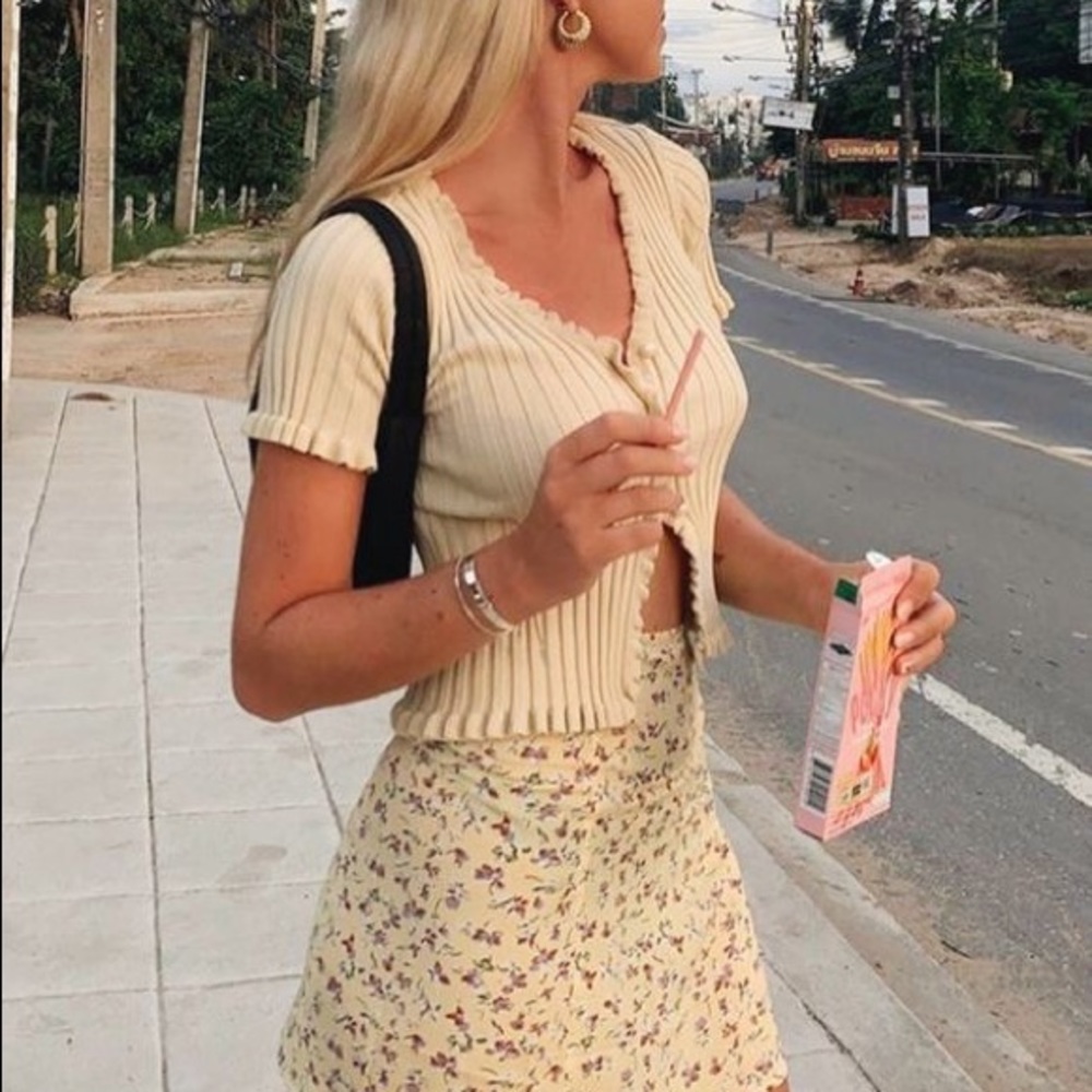 pastel yellow button up crop top